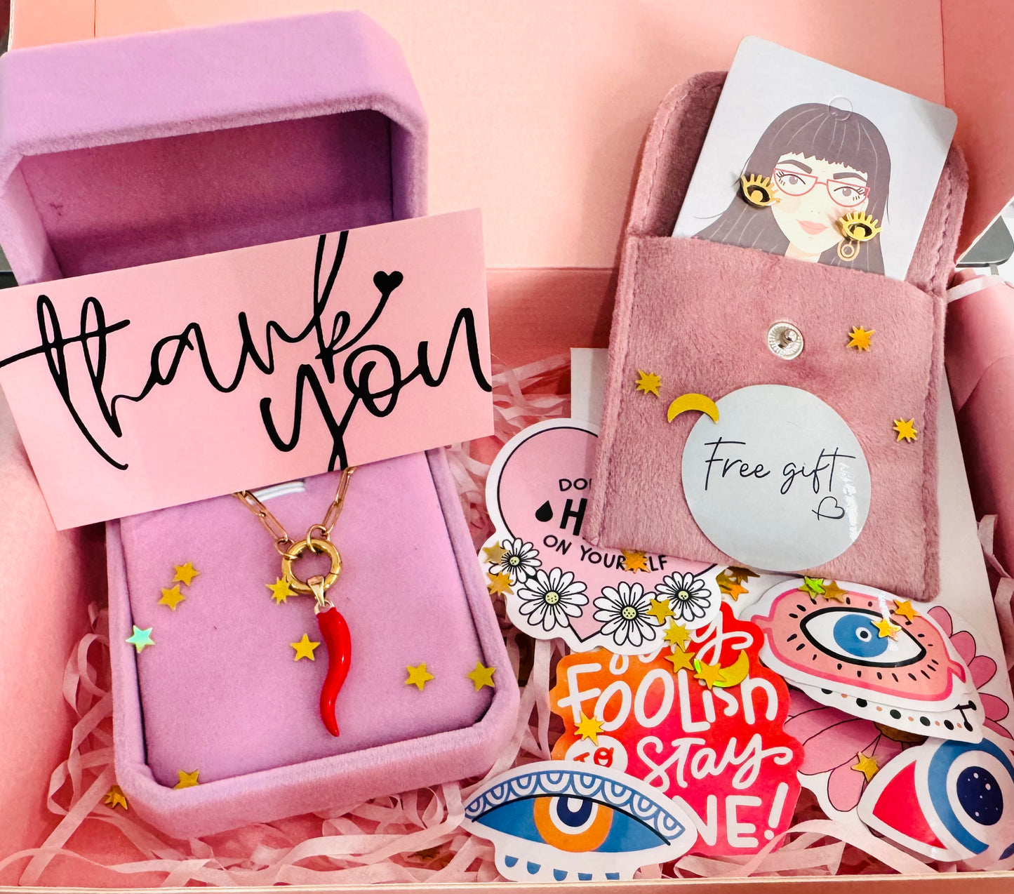 ✨Red Lucky Horn – Luxe Protection Edition✨🌶️